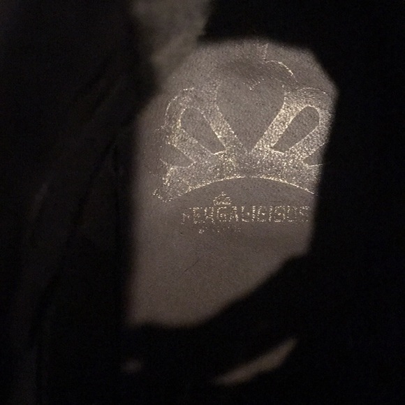 Light brown booties with weaving pattern - Picture 7 of 8